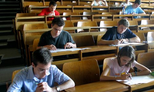 Timiș: Inspectorul școlar general îndeamnă studenții să se angajeze în învățământ